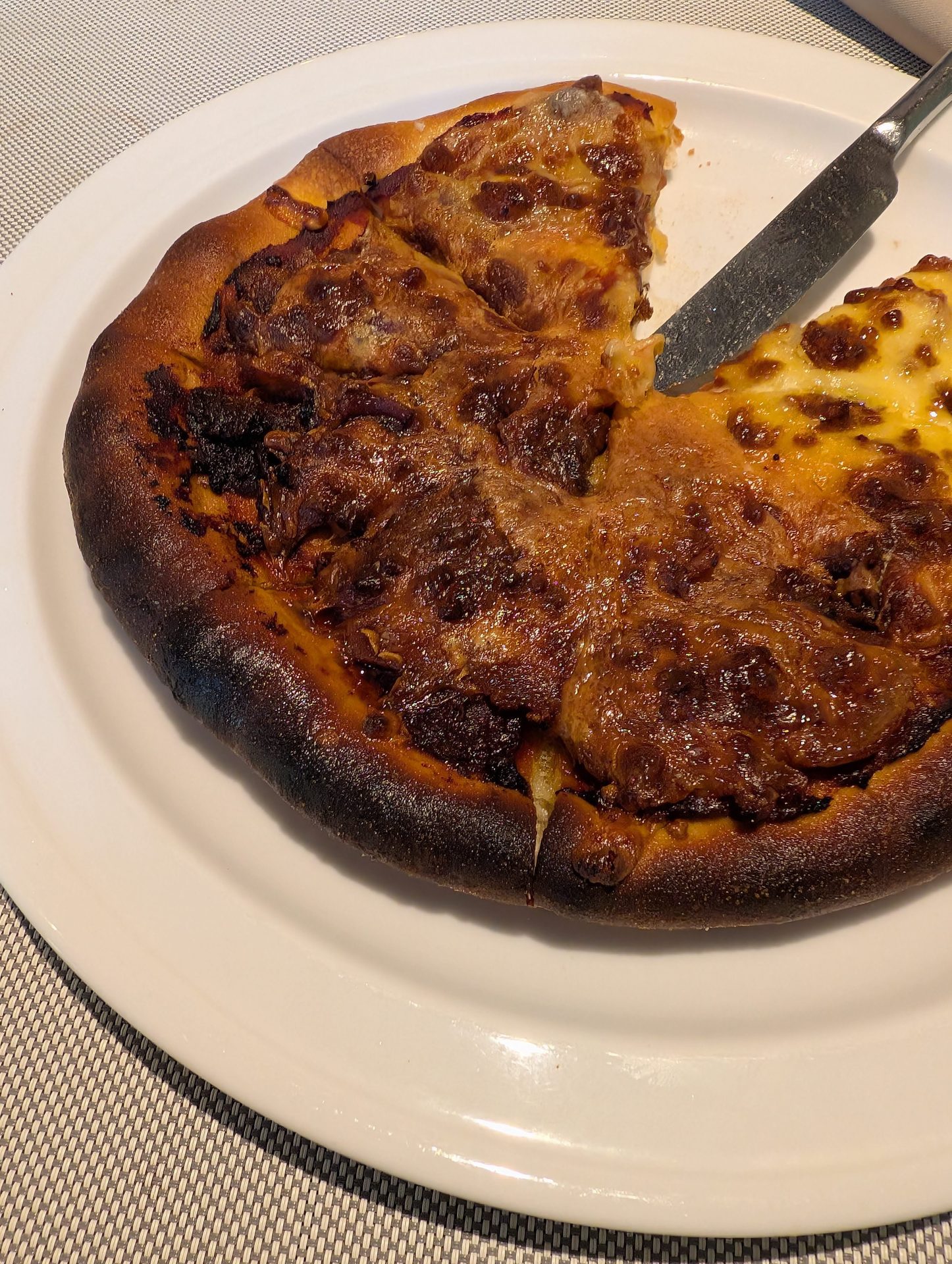 Pizza at lunch at Anantaya Pasikudah