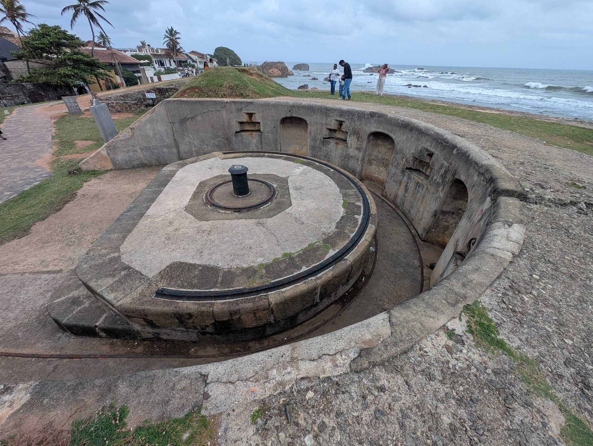 Old cannon mount on a Galle Fort bastion