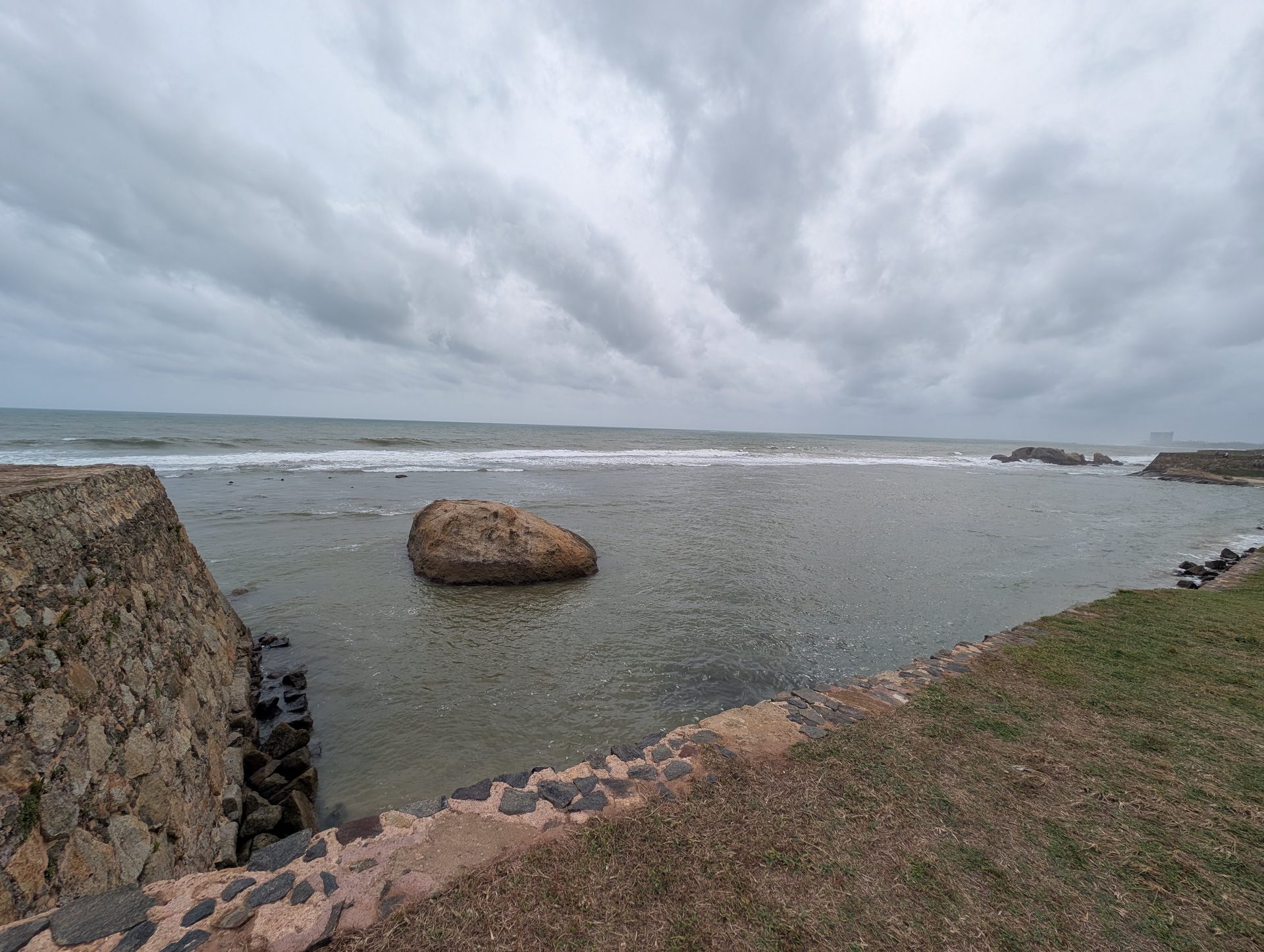 Galle Fort sea wall and ocean