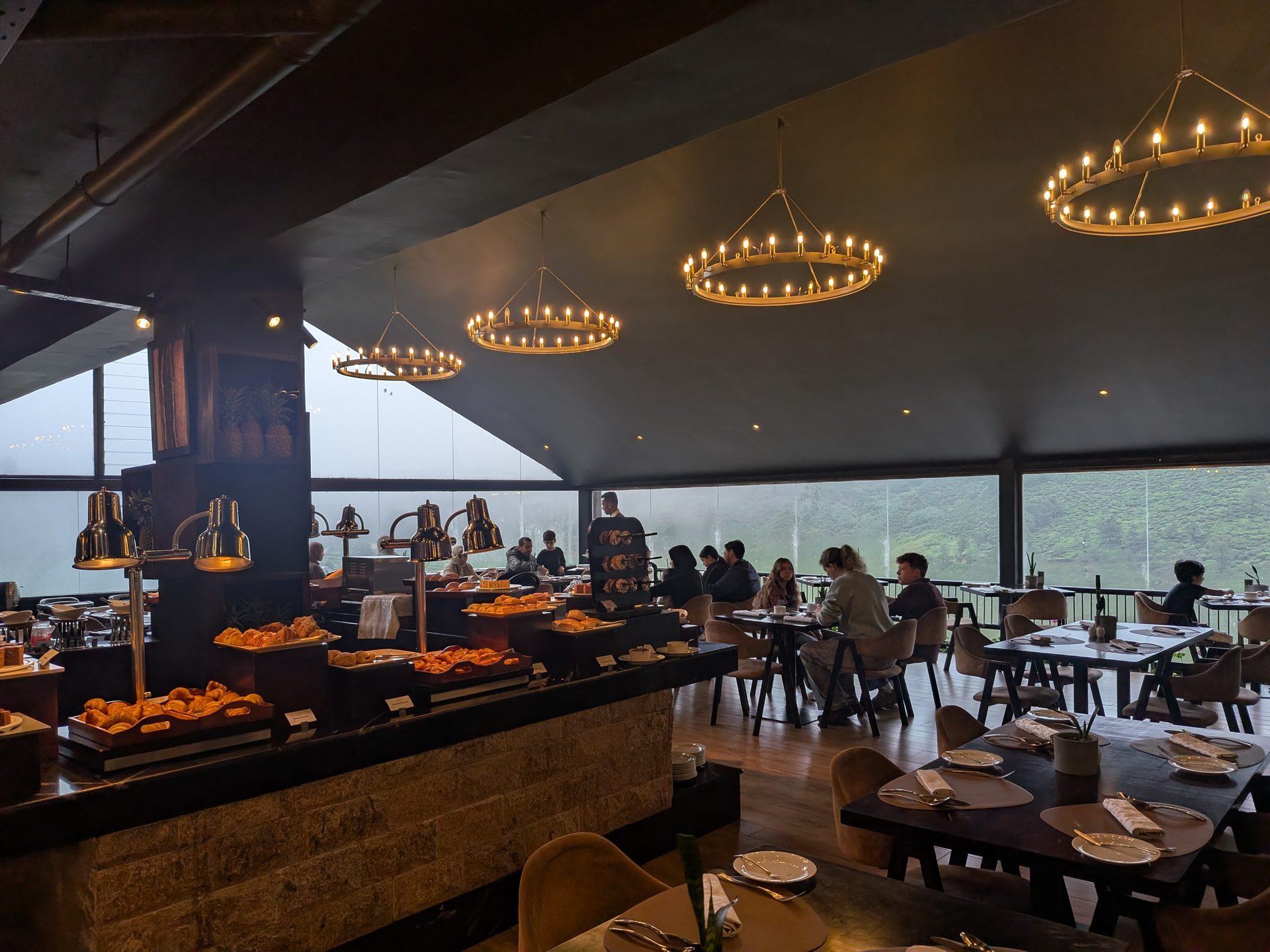 Breakfast buffet restaurant at The Golden Ridge Hotel
