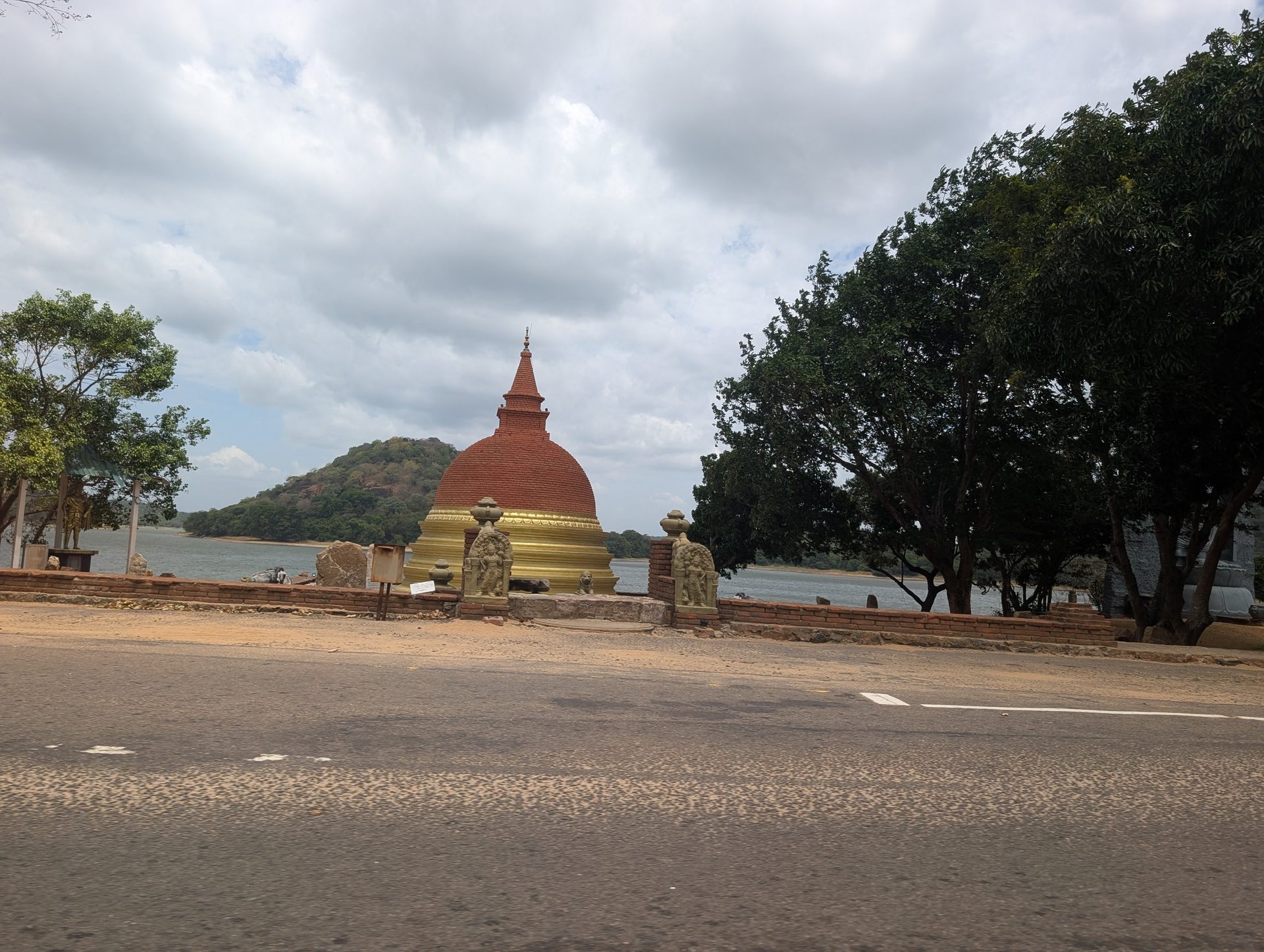 Golden stupa by Parakrama Samudra