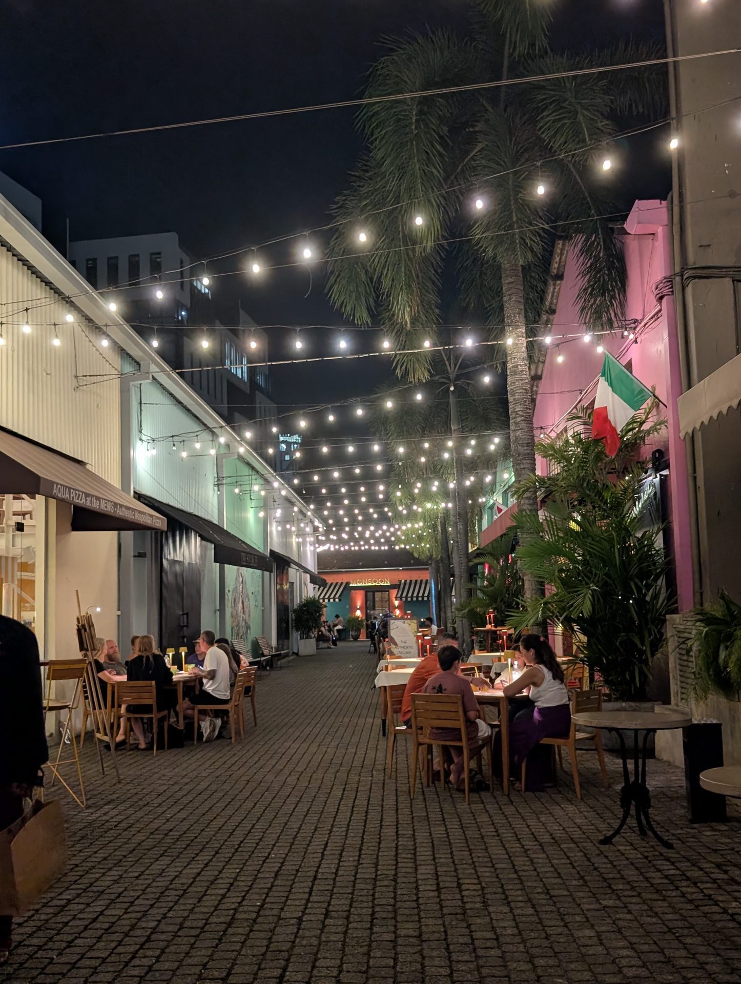 String-lit courtyard dining at Park Street Mews in Colombo
