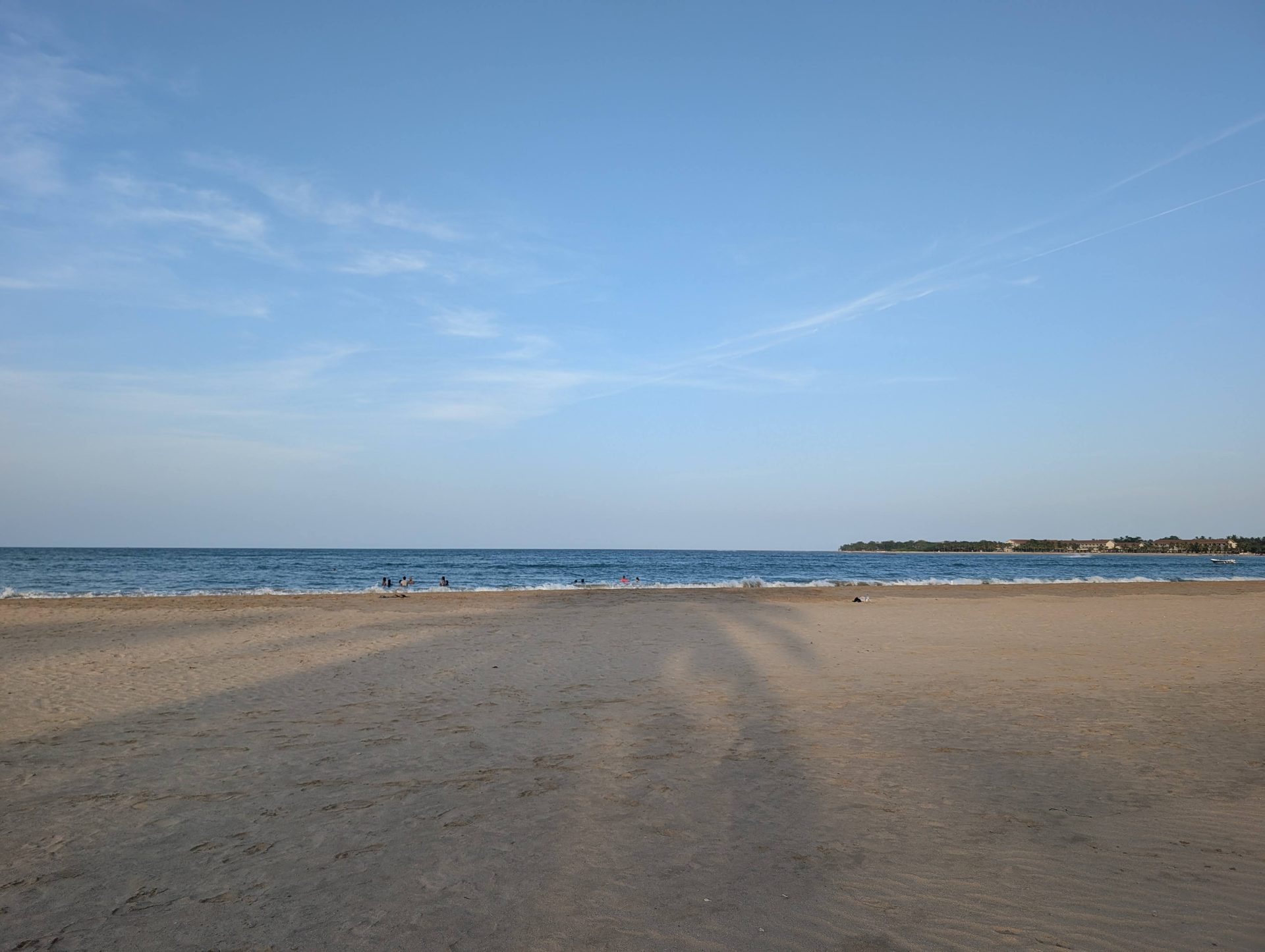 Pasikudah Bay in the late afternoon