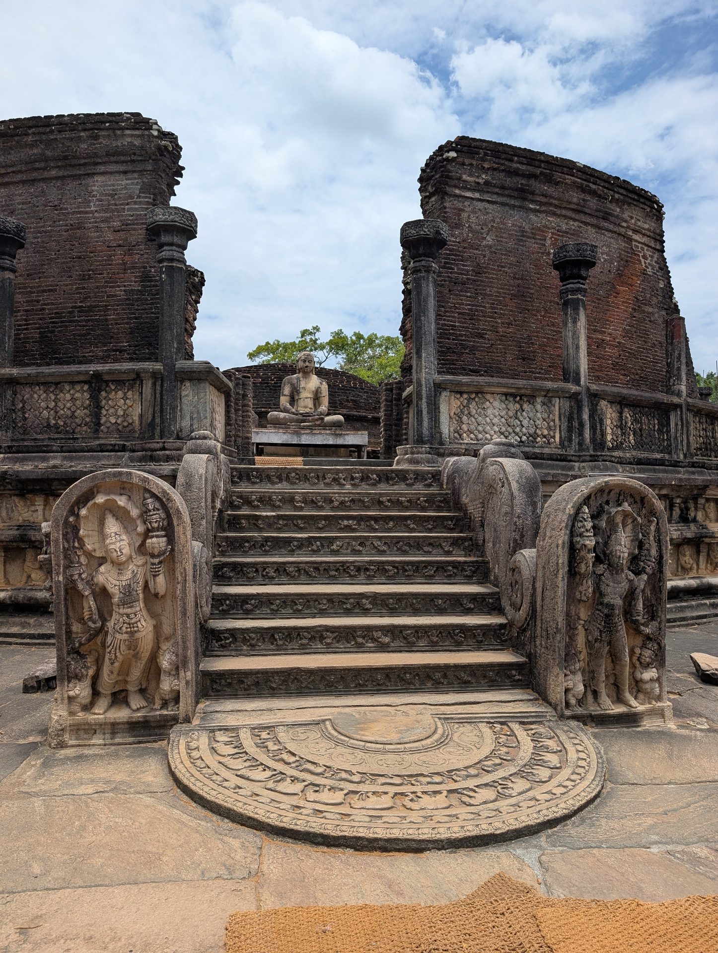 Moonstone and guardstones at the Polonnaruwa Vatadage