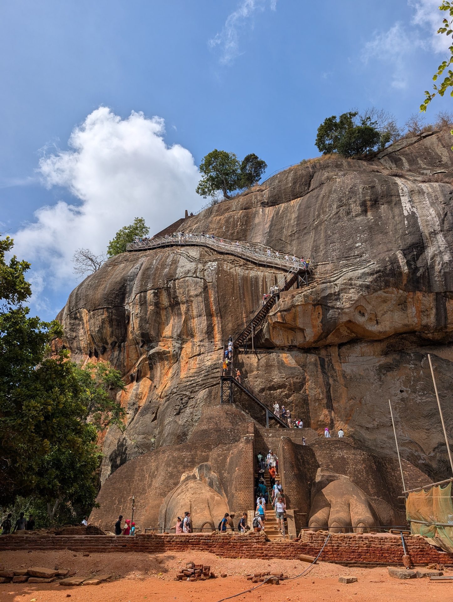 Lion's Paw terrace and final staircase at Sigiriya
