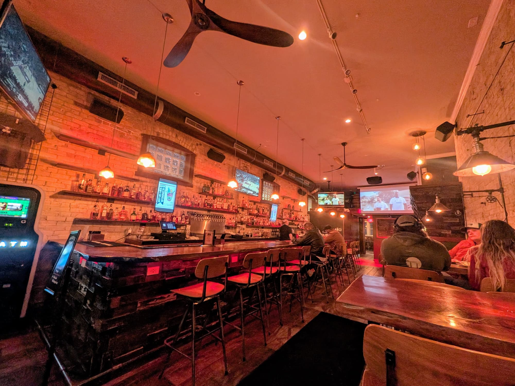 Smokin’ Jack’s Barbecue Review (Milwaukee, WI): Real Smoke, Great Atmosphere, Allergy-Friendly Staff