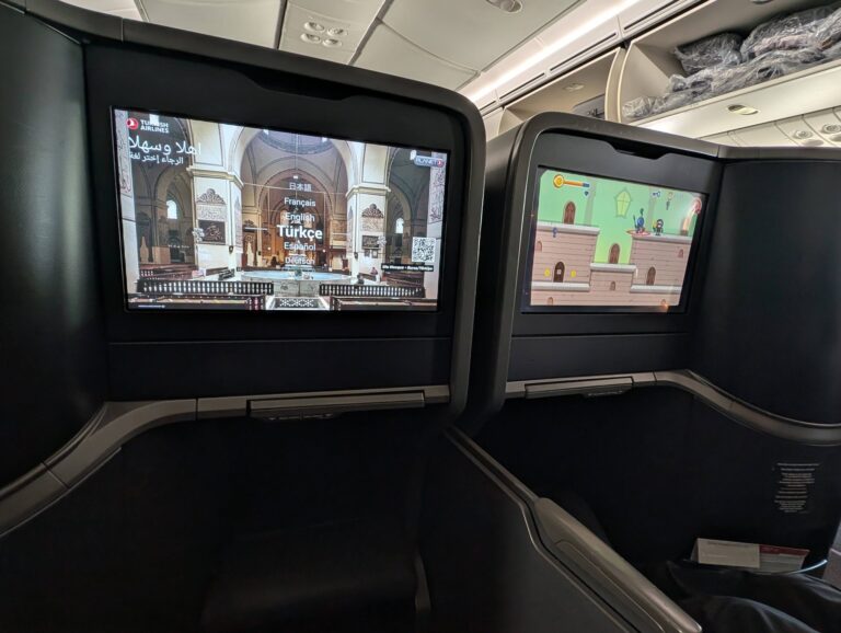 Turkish Airlines 787 business class seat