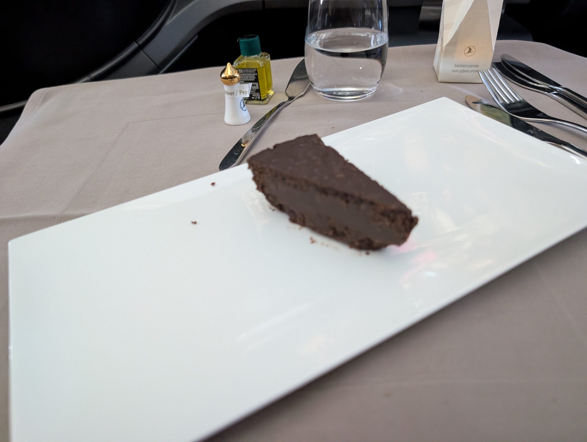 Chocolate cake dessert in Turkish Airlines business class
